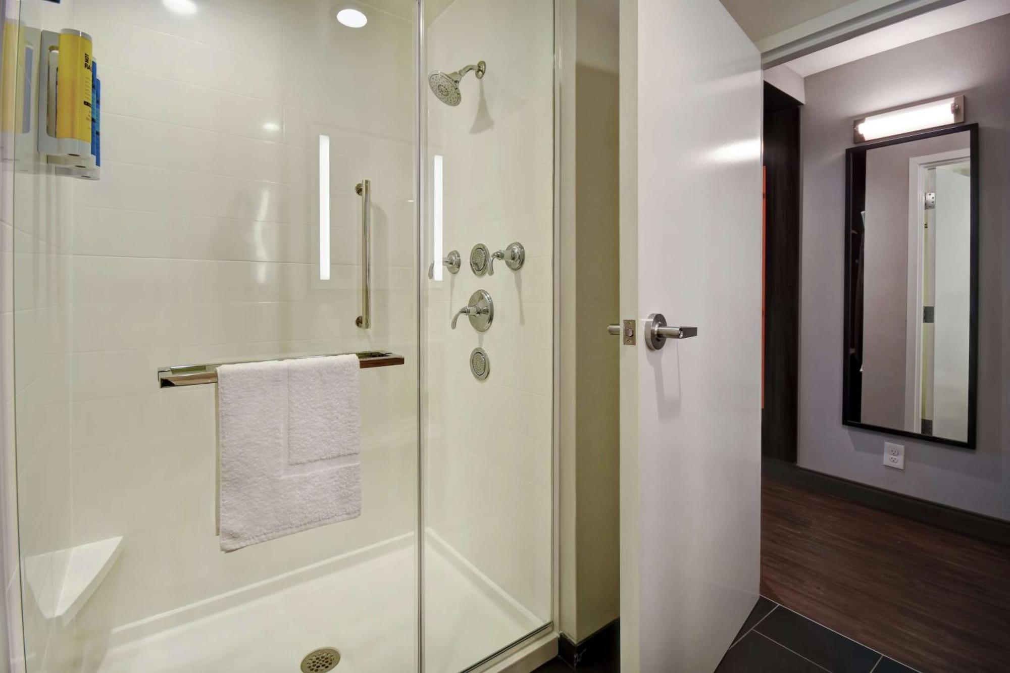 Tru By Hilton Cincinnati Airport South Florence Εξωτερικό φωτογραφία